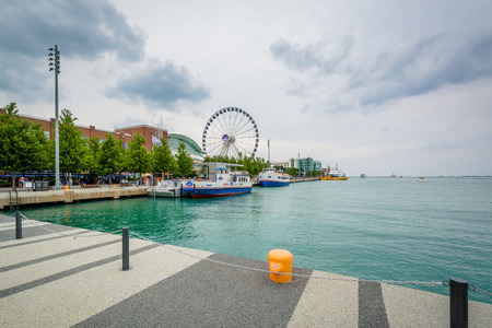 Ferris wheel at Navy Pier, in Chicago, Illinoisのeditorial素材