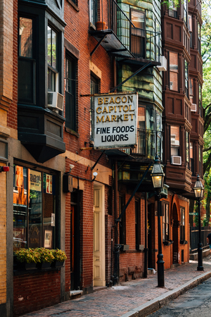 Beacon Capitol Market, in Beacon Hill, Boston, Massachusettsのeditorial素材
