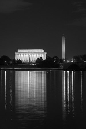 The Lincoln Memorial and Washington Monument reflecting in the Potomac River, in Washington, DCのeditorial素材