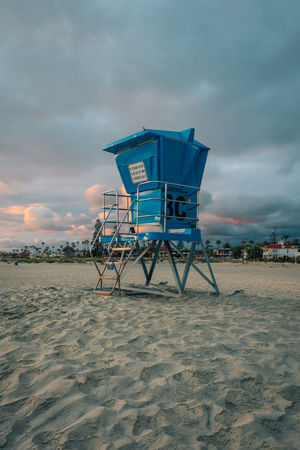 Lifeguard stand on the beach at sunset, in Coronado, near San Diego, Califoriaの写真素材