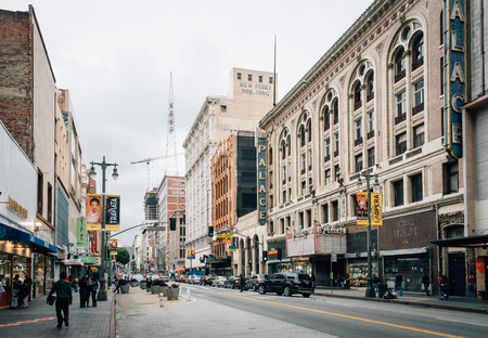 The Palace Theater and Broadway in downtown Los Angeles, Californiaのeditorial素材