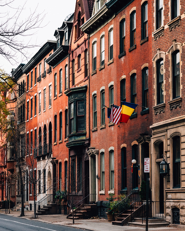 Brick townhomes near Rittenhouse Square in Philadelphia, Pennsylvania.のeditorial素材
