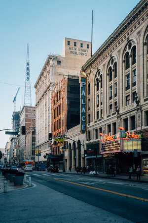 The Palace Theater on Broadway in downtown Los Angeles, Californiaのeditorial素材