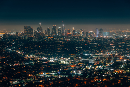 View of the downtown Los Angeles skyline, from Griffith Observatory, Los Angeles, Californiaのeditorial素材