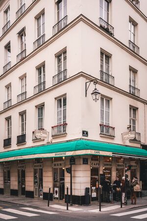 L'EspeÌrance Cafe, in Paris, Franceのeditorial素材