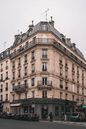 A street scene in Paris, Franceのeditorial素材