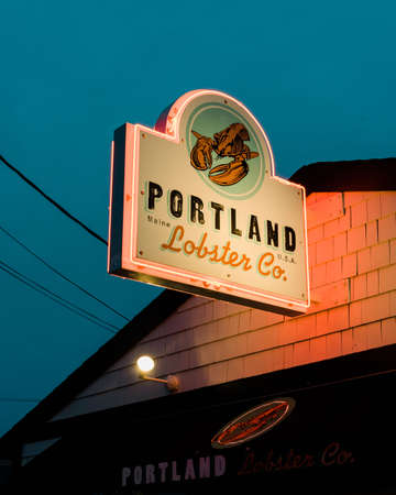 Portland Lobster Co. sign at night in Portland, Maineの写真素材