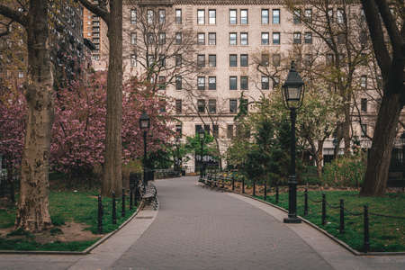 A path with trees and benches, Washington Square Park, Manhattan, New Yorkのeditorial素材