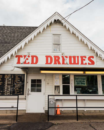 Ted Drewes Frozen Custard, on Route 66 in St. Louis, Missouriの写真素材