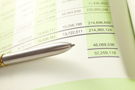 Calculations on the investment chartの写真素材