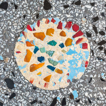 Ceramic fragments used to decorate a floor.の写真素材