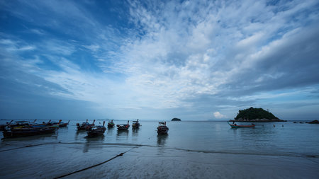 Koh Lipe, Andaman Sea, Thailand, 18 September 2019: Koh Lipe has beautiful beaches and sea. There are many longtail boats of fishermen on Koh Lipe, Thailand.の写真素材