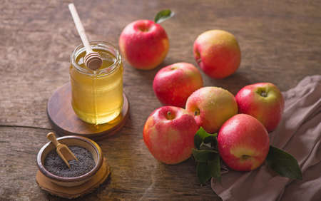 Apple and honey, traditional food. Selective focus. Copyspace backgroundの写真素材