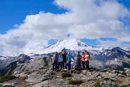 Artist Point, WA/USA - Septermber 11, 2016: Group of hikers from Vancouver, BC, pose at the view point of Mount Baker on September 11, 2016. All people are members of meetup group "Outdoor Club".のeditorial素材