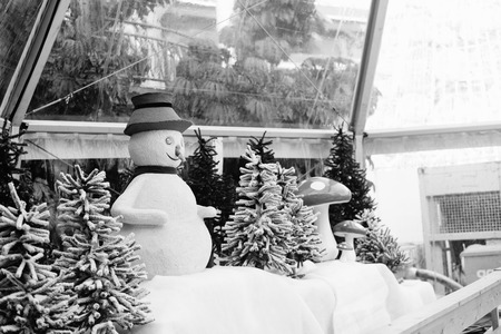 Smiling snowman Christmas festive time backgroundの写真素材