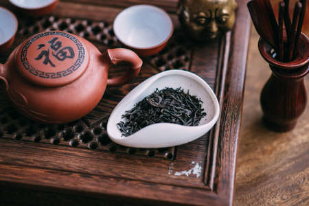Traditional chinese oolong tea ceremony process closeupの写真素材