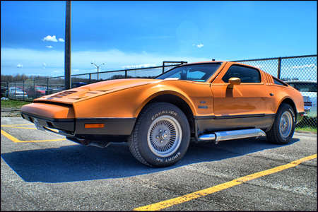 1975/76 Bricklin SV1