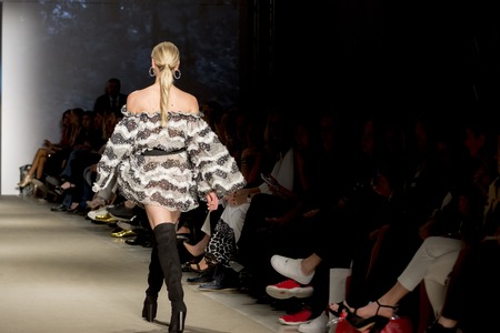 models catwalk in fashion showの写真素材