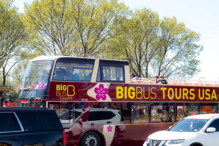 Washington, DC, USA â April 1, 2019: Washington Mall with tourists during the cherry blossom festivalのeditorial素材