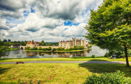 panoramic view at Leeds Castle and parkのeditorial素材
