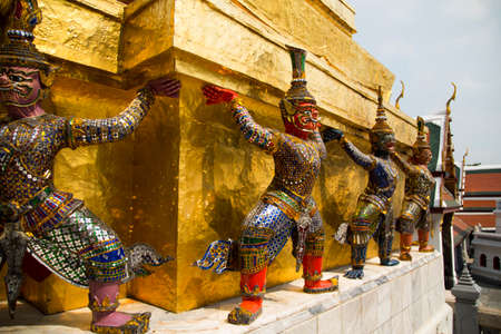 Thai giant statue at golden pagoda at at Grand palaceのeditorial素材