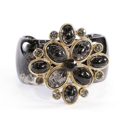 Black Resin Bead Bangleの写真素材