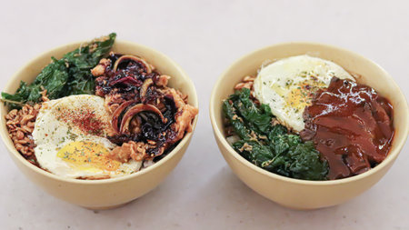Close-Up Of Noodles In Bowl Against White Backgroundの写真素材