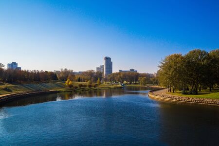 Minsk, Belarus, autumn view of the Pobediteley and river Svisloch, 18/10/2016 Editorialのeditorial素材