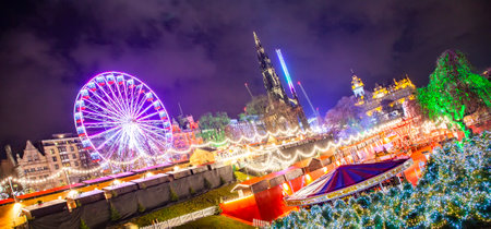EDINBURGH, SCOTLAND - 4 January, 2019: Edinburgh's Christmas market on Princess Gardens streetのeditorial素材