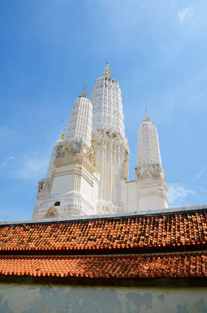 The Prang in Wat Mahathat Petchburi Thailand の写真素材