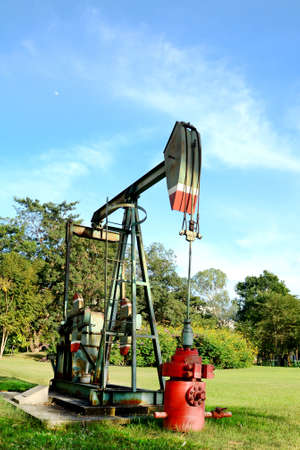 Oil pumping unit の写真素材