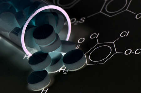 Chemical Structure and Tablets of Certain Kind of Medicine in New Drug Discovery Concept and Pharmaceutical Technology の写真素材