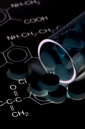 Chemical Structure and Tablets of Certain Kind of Medicine in New Drug Discovery Concept and Pharmaceutical Technology の写真素材