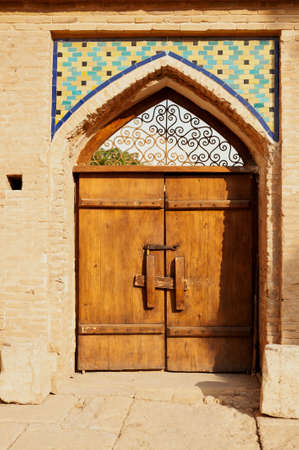 Intricate islamic wood crafted door design, Islamic design carved on wooden door. museum of Haft Tanan ,shiraz , Iranの写真素材