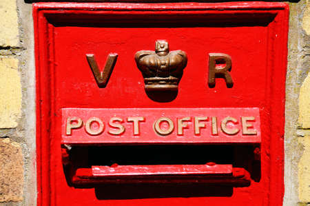 Old red VR Victorian post box, Severn Valley Railway, Arley, Worcestershire, England, UK, Western Europe の写真素材