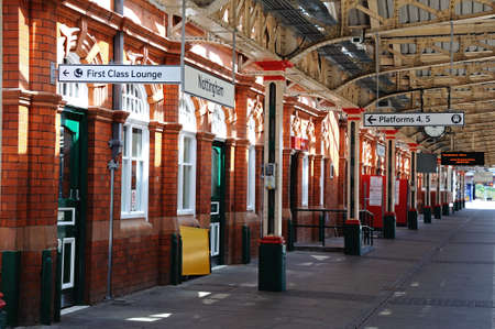 Nottingham, United Kingdom - July 17, 2014 - Platform in the Nottingham railway station, Nottingham, Nottinghamshire, England, UK, Western Europe.のeditorial素材