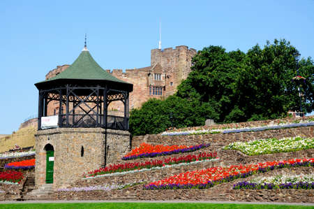Tamworth, UK - July 23, 2014 - View of the castle gardens and bandstand with the Norman castle to the rear, Tamworth, Staffordshire, England, UK, Western Europe.のeditorial素材