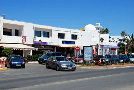 Row of Spanish shops and businesses along the seafront, Mojacar, Almeria Province, Andalusia, Spain, Western Europe.のeditorial素材