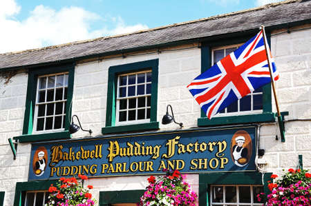 Bakewell pudding factory in the town centre, Bakewell, Derbyshire, England, UK, Western Europe.のeditorial素材