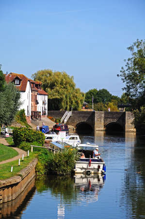 Boats moored along the River Avon, Tewkesbury, Gloucestershire, England, UK, Western Europe.のeditorial素材