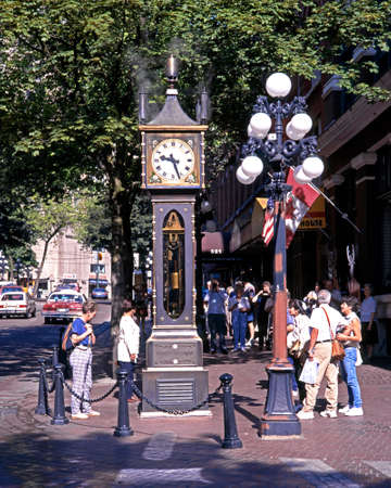Gas Town steam clock and ornate streetlight Vancouver British Columbia Canada.のeditorial素材