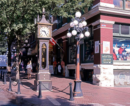 Gas Town steam clock and ornate streetlight Vancouver British Columbia Canada.のeditorial素材
