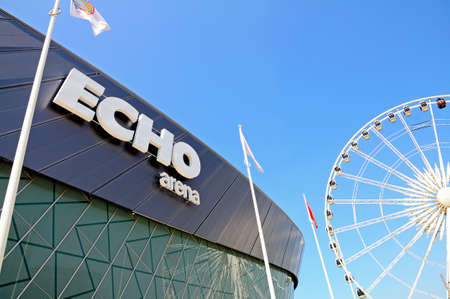 Echo Arena and Convention Centre with the Liverpool Wheel to the right at Kings Dock, Liverpool, Merseyside, England, UK, Western Europe.のeditorial素材