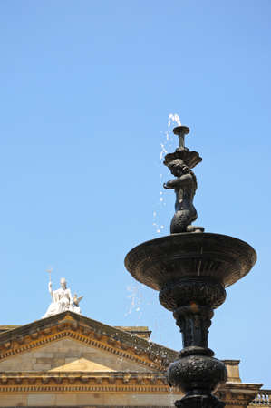 The Steble fountain with the statue of Britannia and a Liver Bird on top of the Walker Art Gallery to the rear, Liverpool, Merseyside, England, UK, Western Europe.のeditorial素材