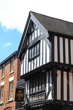 View of the Golden Cross Pub on the corner of Hay Lane, Coventry, West Midlands, England, UK, Western Europe.のeditorial素材