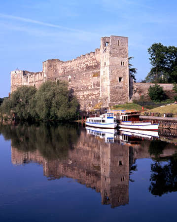 Newark Castle alongside the River Trent, Newark on Trent, Nottinghamshire, England, UK, Western Europe.のeditorial素材