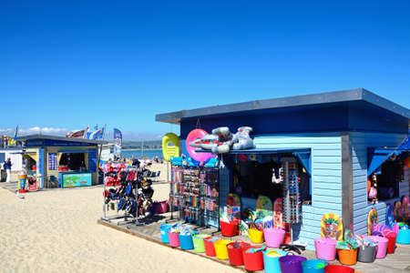 Tourist shop and ice cream hut on the beach, Weymouth, Dorset, England, UK, Western Europe.のeditorial素材