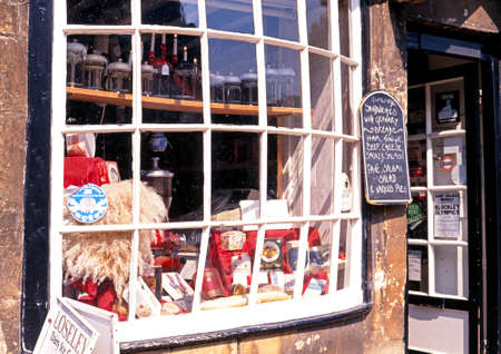 View of an old fashioned Cotswold tourist shop window, Chipping Campden, Gloucestershire, Cotswolds, England, UK, Western Europe.のeditorial素材