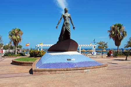 View of the Mediterranea statue along the promenade with the Mediterranean sea to the rear, Fuengirola, Costa del Sol, Andalusia, Spain, Europe.のeditorial素材