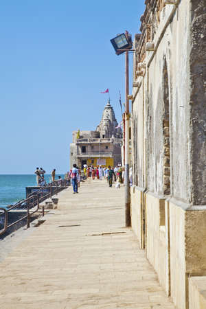 The promenade and public pathway to the temple on the beach corner of Dwarka, Gujarat, Indiaのeditorial素材